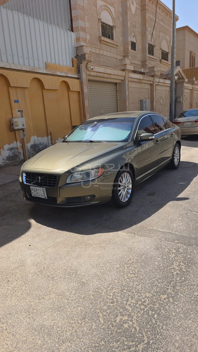 2009 فولفو اس 80