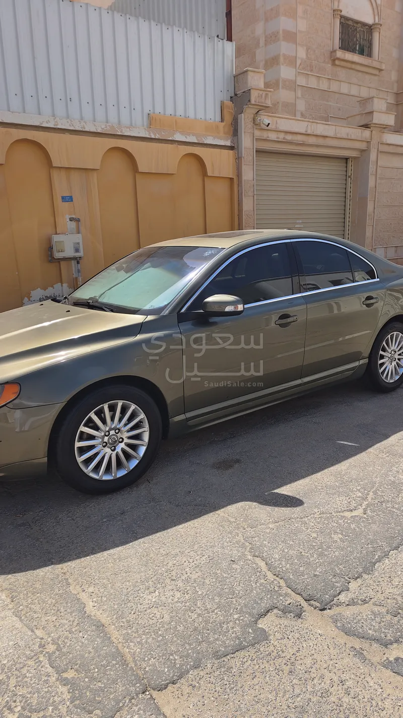 2009 فولفو اس 80