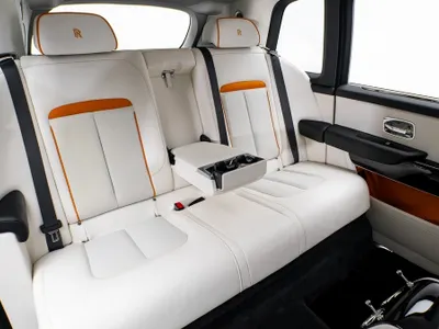 2026 رولز رويس كولينان سلفر بادج