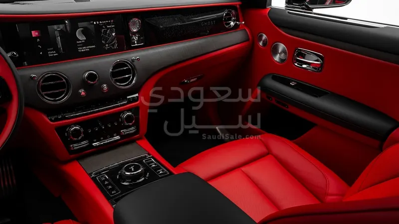 2025 رولز رويس قوست