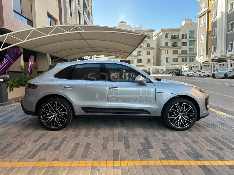 2025 بورش ماكان
