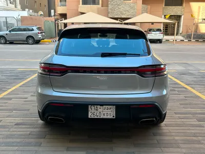 2025 بورش ماكان