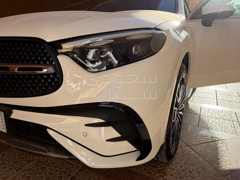 2024 مرسيدس - بنز جي إل سي 300