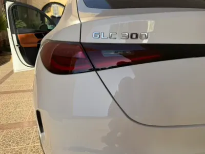 2024 مرسيدس - بنز جي إل سي 300