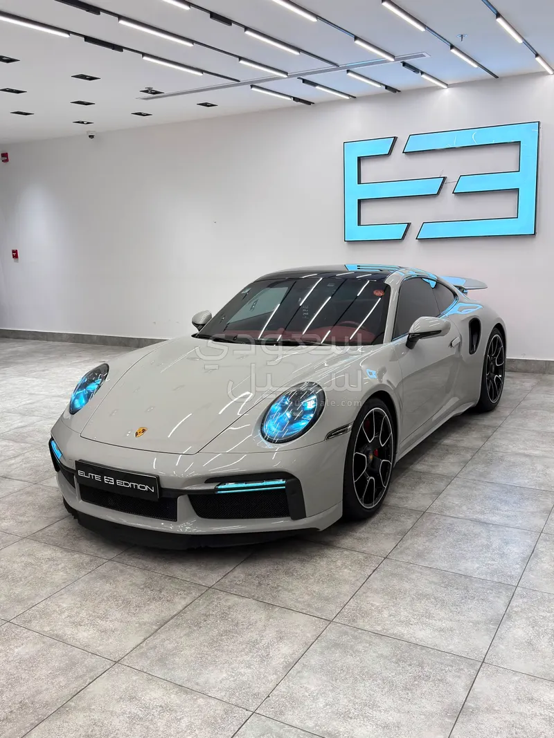 2021 بورش 911 توربو