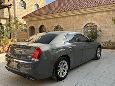 2019 كرايسلر 300 سي