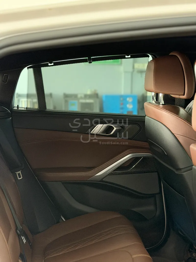 2022 بي ام دبليو الفئة اكس 6 إم 50 أي