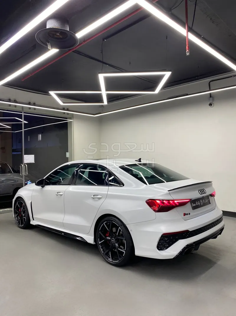 2024 اودي ار اس 3