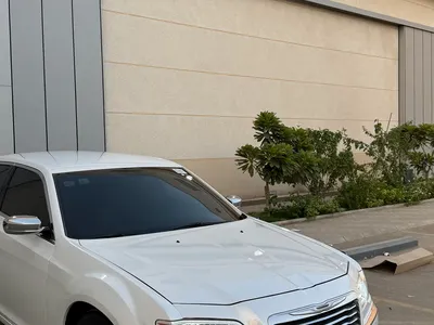 2014 كرايسلر 300 سي