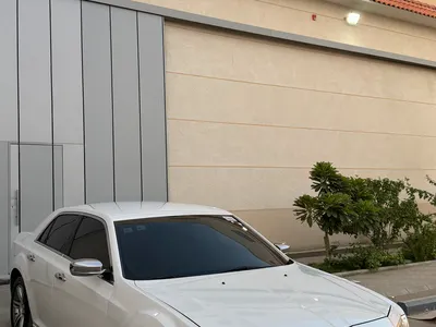 2014 كرايسلر 300 سي