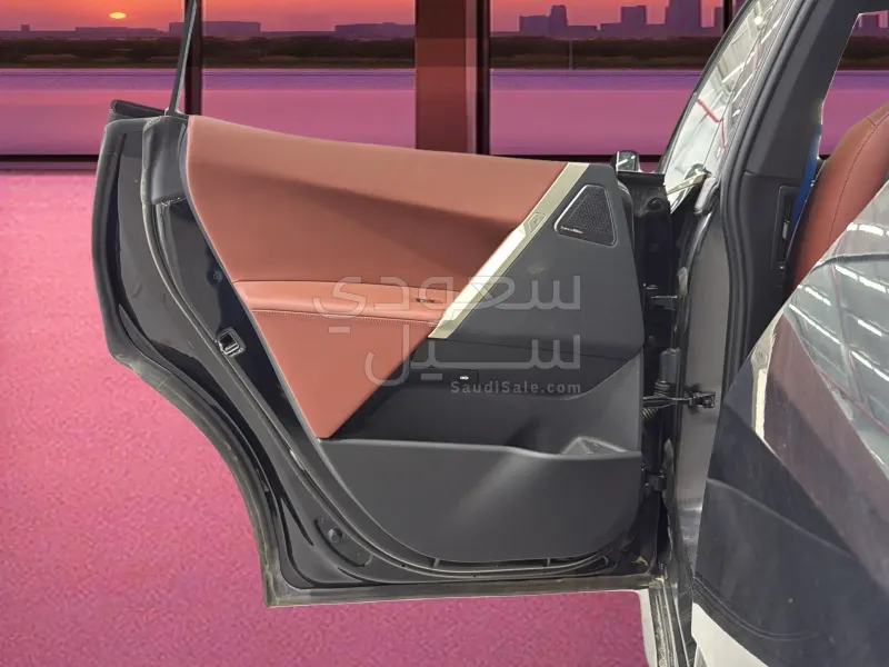2023 بي ام دبليو الفئة اي 5