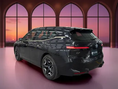 2023 بي ام دبليو الفئة اي 5