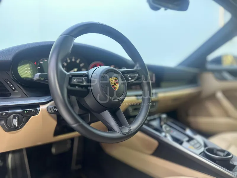 2021 بورش 911 كاريرا