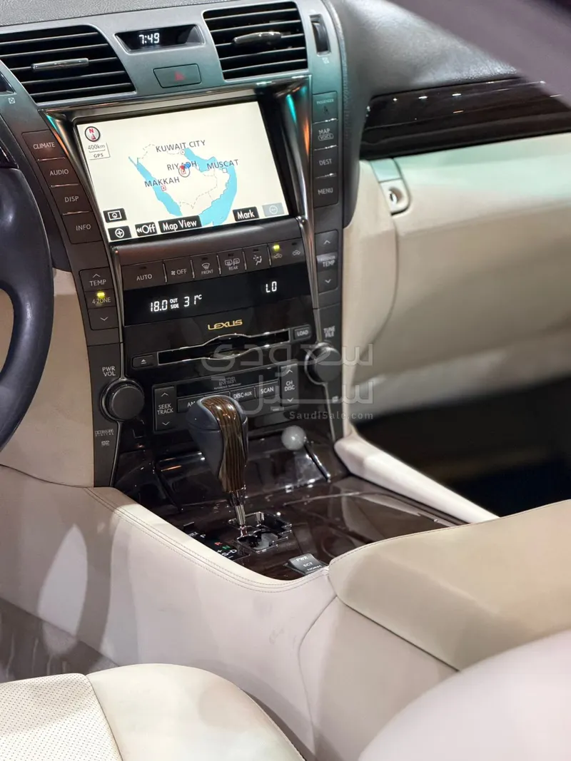 2008 لكزس إل إس 460 إل