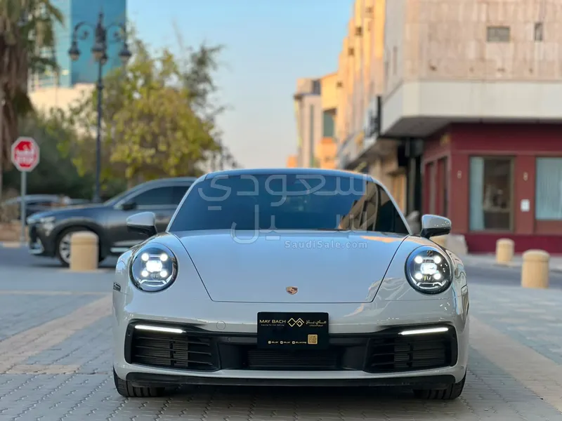 2024 بورش 911 كاريرا