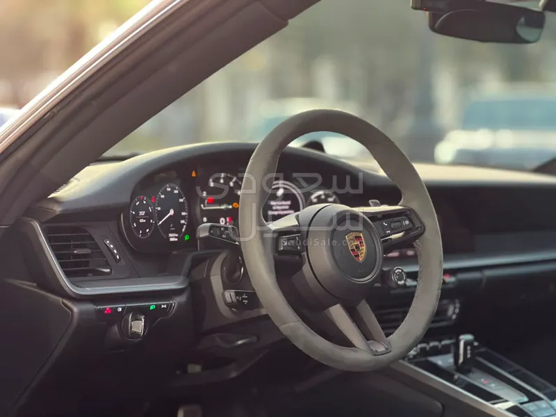 2024 بورش 911 كاريرا