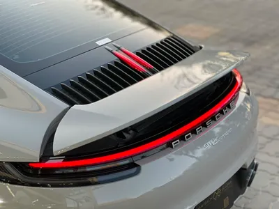 2024 بورش 911 كاريرا