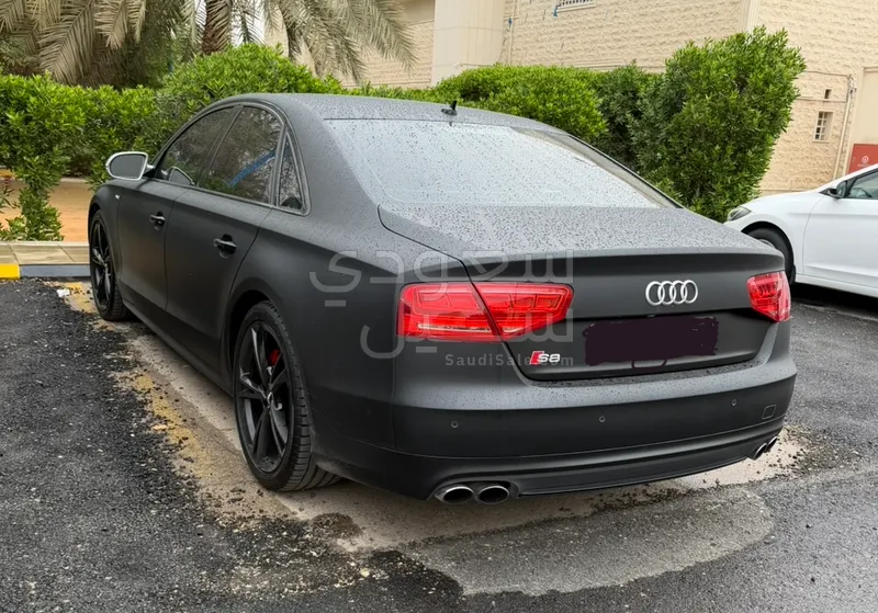 2013 اودي اس 8