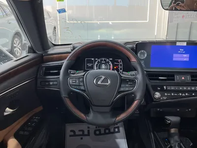 2025 لكزس إي إس 350
