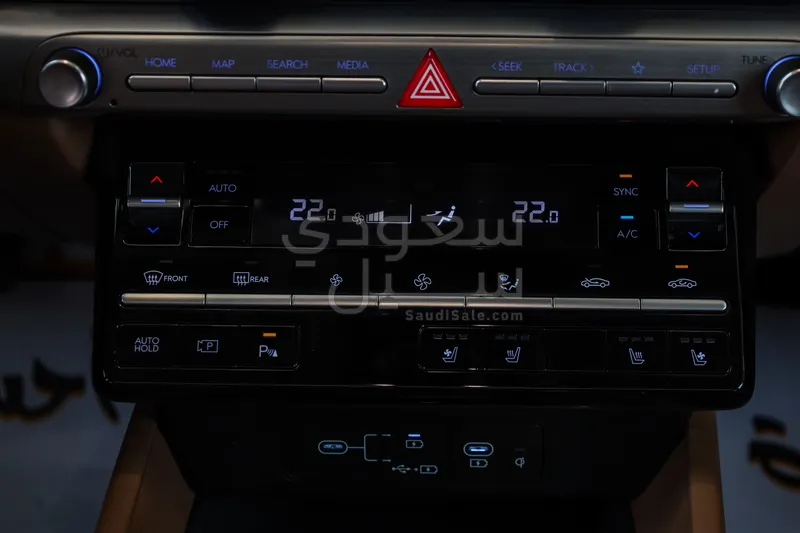 2025 هيونداي ازيرا