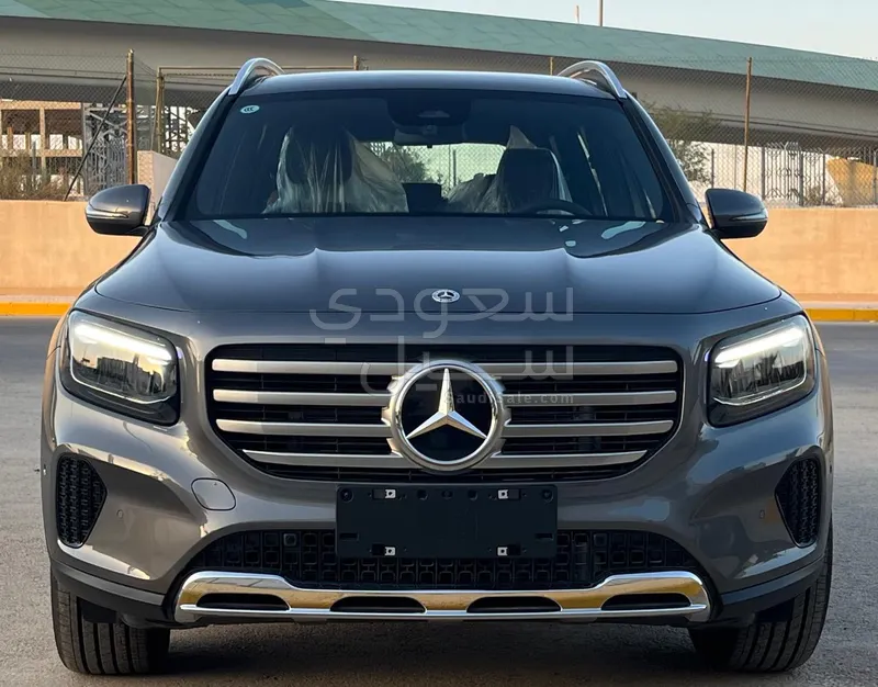 2025 مرسيدس - بنز جي إل بي 220