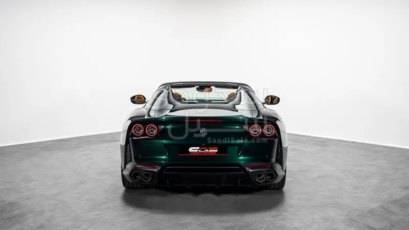 2024 فيراري 812 جي تي اس
