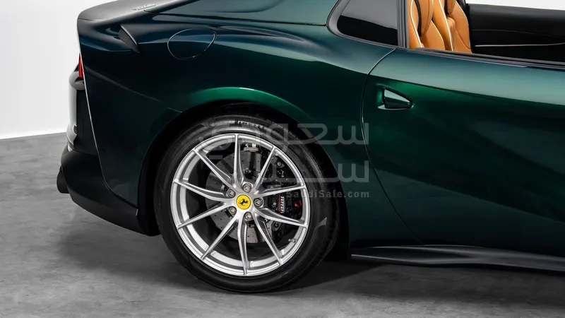 2024 فيراري 812 جي تي اس