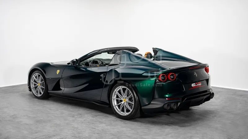 2024 فيراري 812 جي تي اس