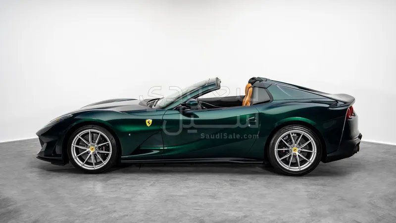2024 فيراري 812 جي تي اس