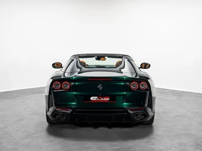 2024 فيراري 812 جي تي اس