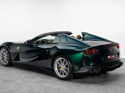 2024 فيراري 812 جي تي اس