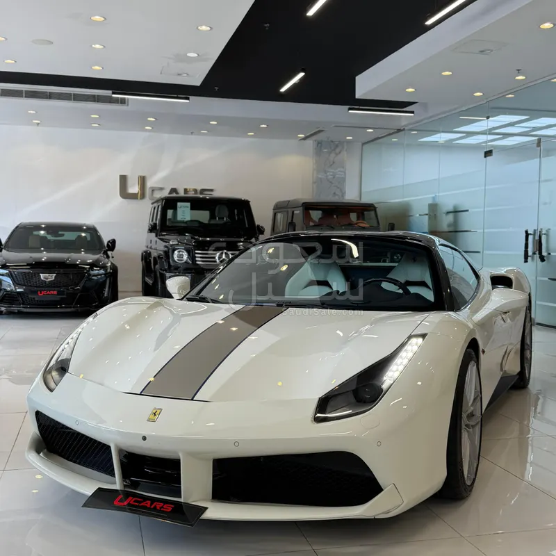 2016 فيراري 488