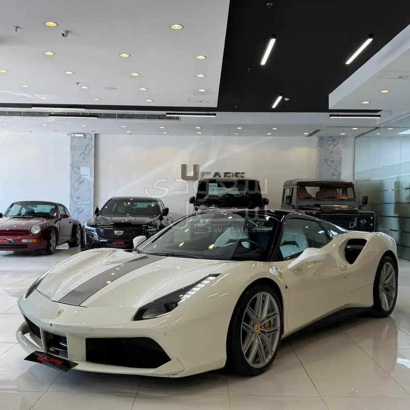 2016 فيراري 488