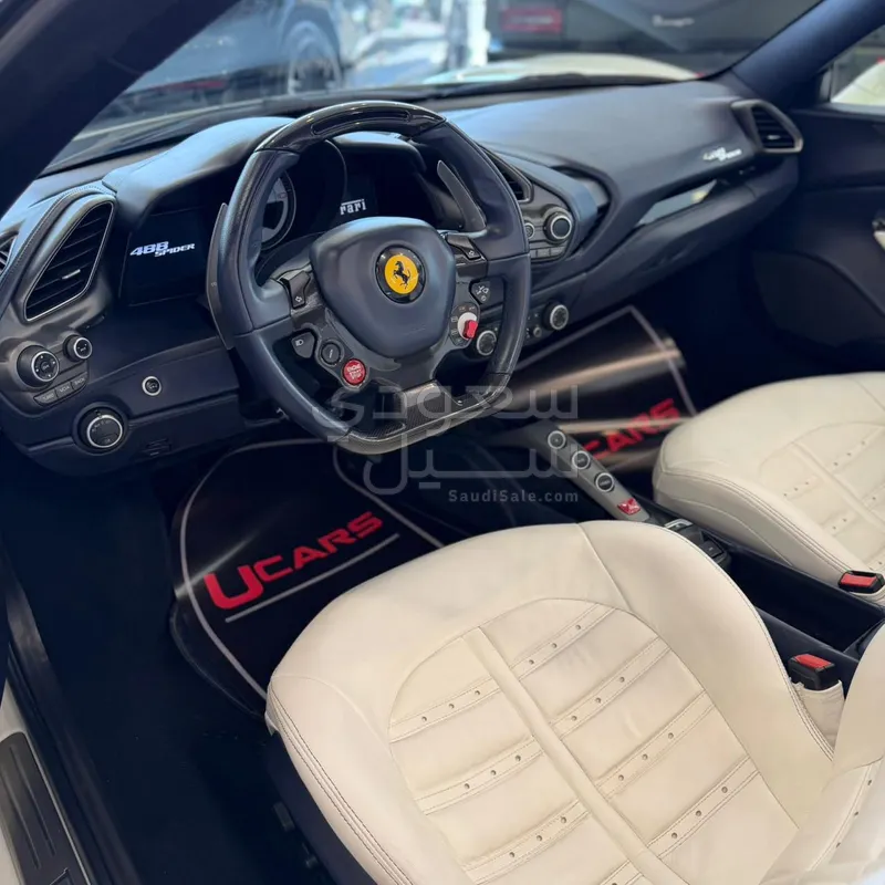2016 فيراري 488