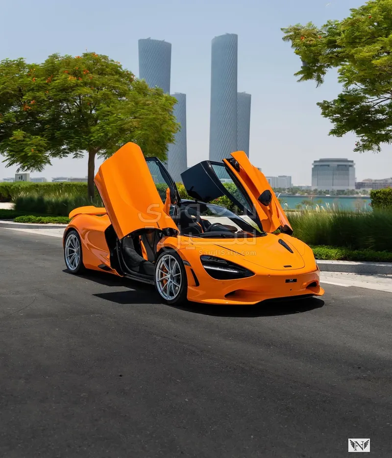2025 مكلارين إس 750