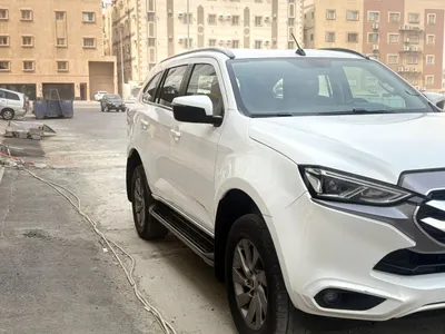 2023 ايسوزو ام يو اكس