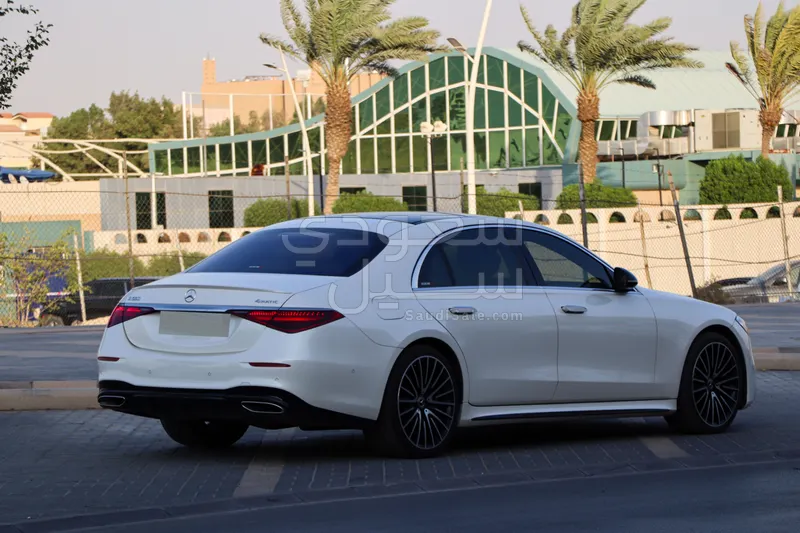 2022 مرسيدس - بنز إس 580