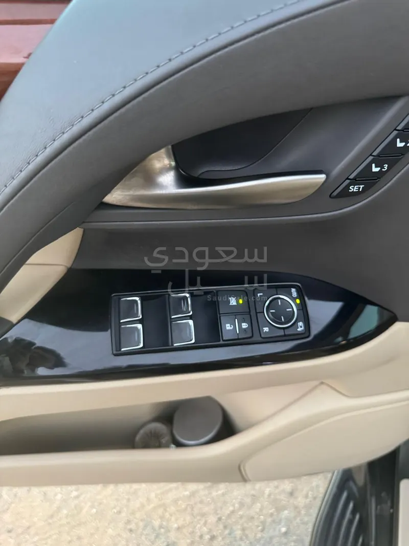 2021 لكزس إل إكس 570 اس