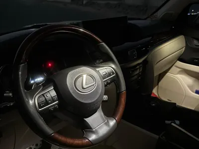 2021 لكزس إل إكس 570 اس