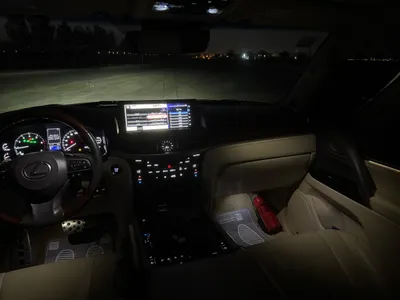 2021 لكزس إل إكس 570 اس