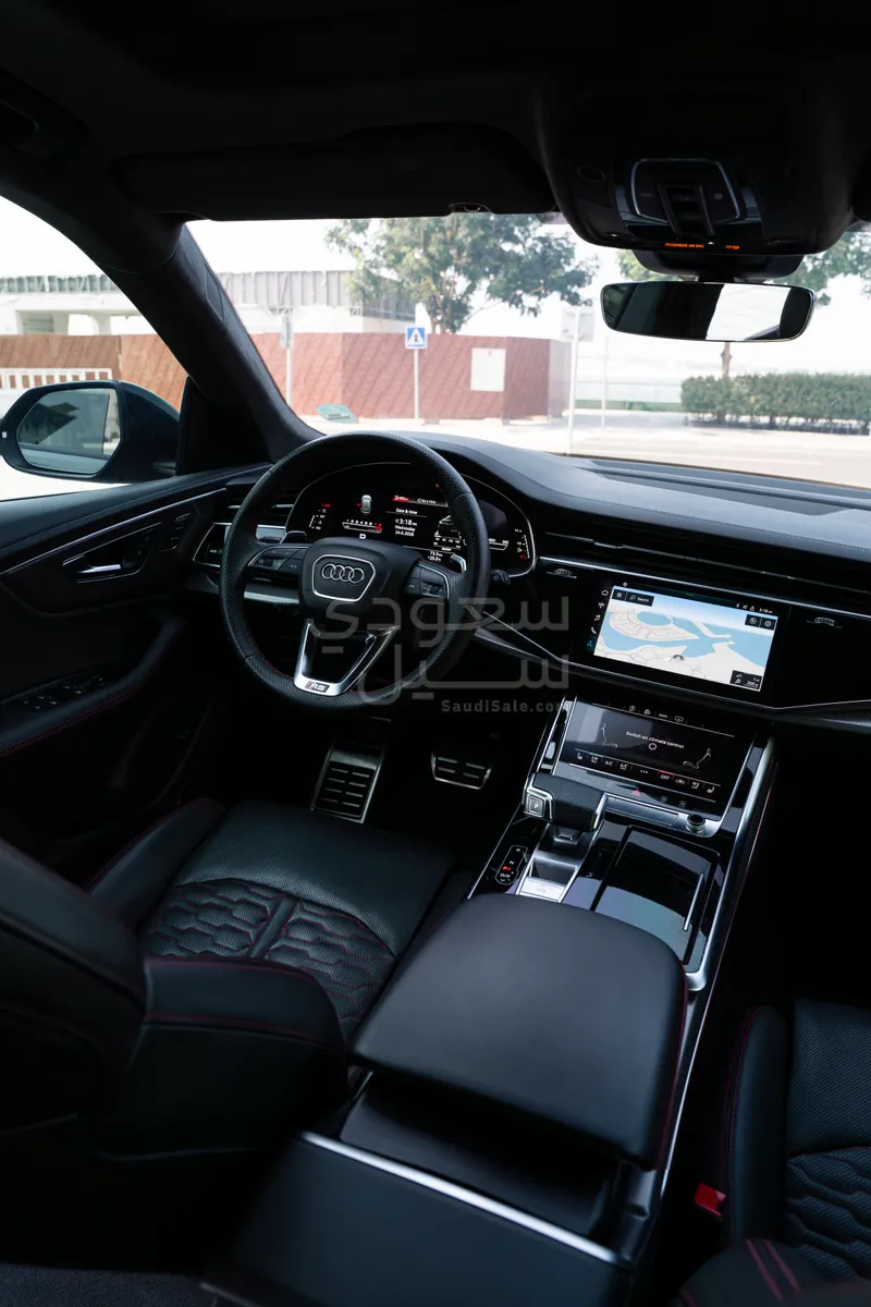 2023 Audi RS Q8