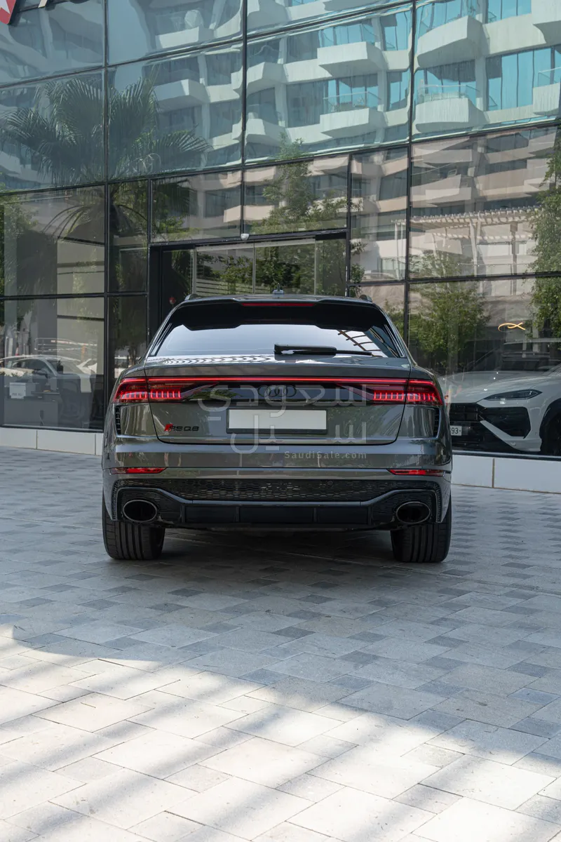 2023 Audi RS Q8