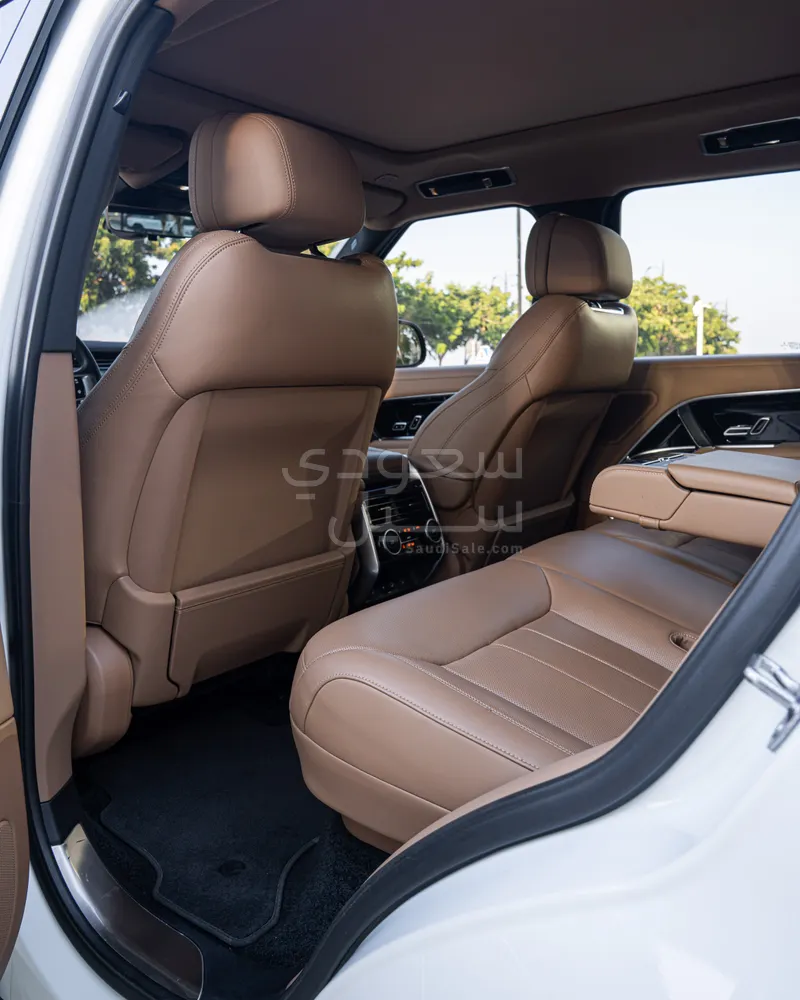 2023 Land Rover Range Rover Black Edition