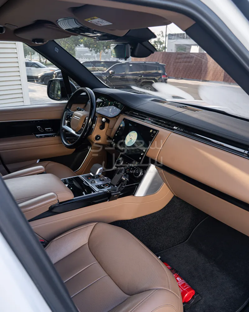 2023 Land Rover Range Rover Black Edition