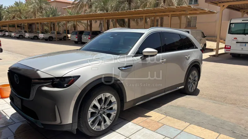 2025 مازدا سي اكس 90