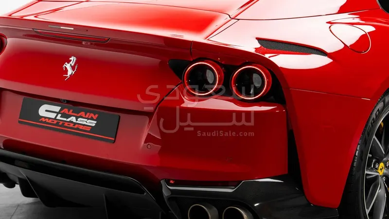 2021 فيراري 812 جي تي اس