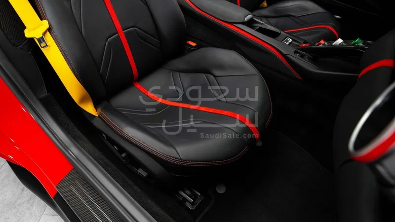 2021 فيراري 812 جي تي اس