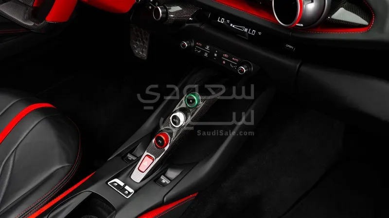 2021 فيراري 812 جي تي اس