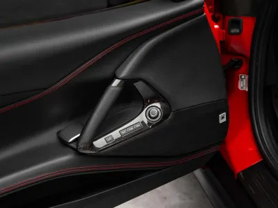 2021 فيراري 812 جي تي اس