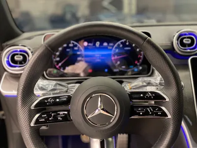 2025 مرسيدس - بنز سي إل إي 200